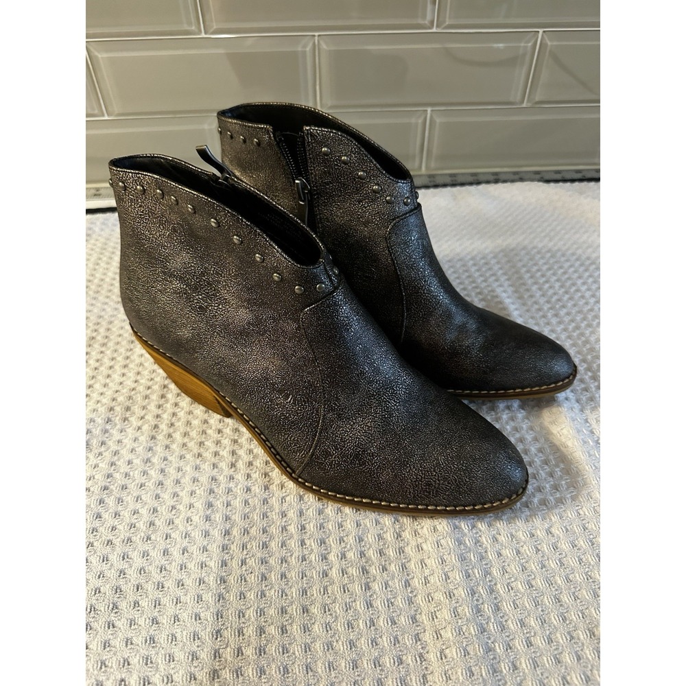 Boutique by Corkys Swifton Gunmetal Distressed Studded Ankle Booties Size 9